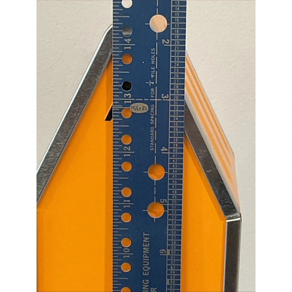 Limited Edition VEUVE CLICQUOT Destination ROME Arrow Presentation Box Tin Empty